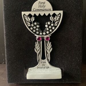 NEW First Holy Communion Cross The Perfect Gift for a Special Occasion Unisex